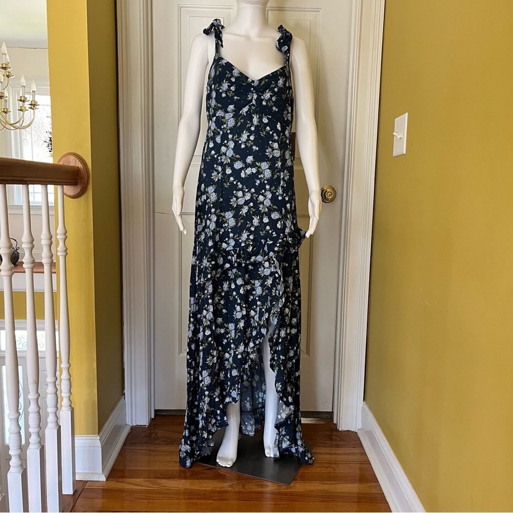 Wild Fable Women's Casual Resortwear Cascade Navy Floral Maxi Dress Size Medium